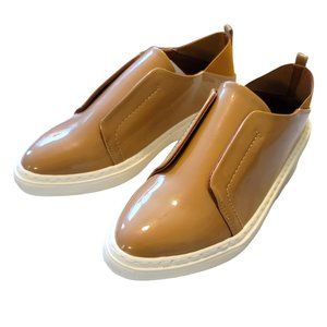 Matt & Nat Sonia Neutral Faux Patent Leather Slip-On Sneakers Woman's 6 JJ3325